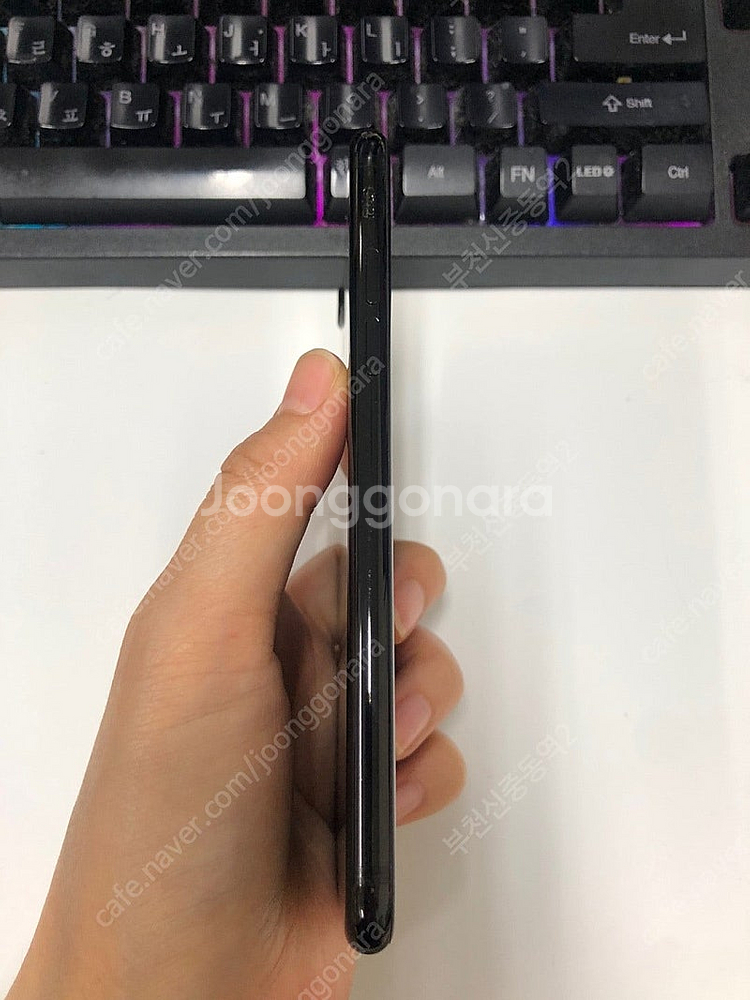 983210 아이폰7 제트블랙 외관깔끔 32GB 무잔상...--4