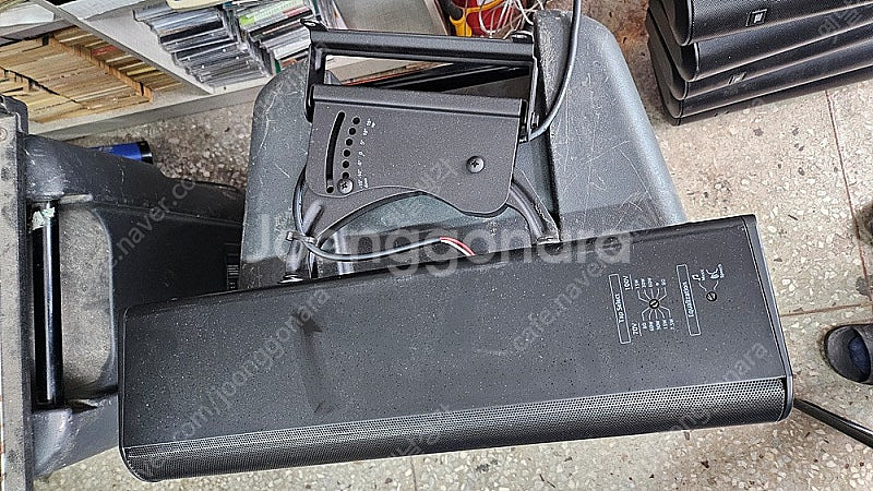 가격인하 JBL CBT 50LA-1 스피커 3조팝니다.--1