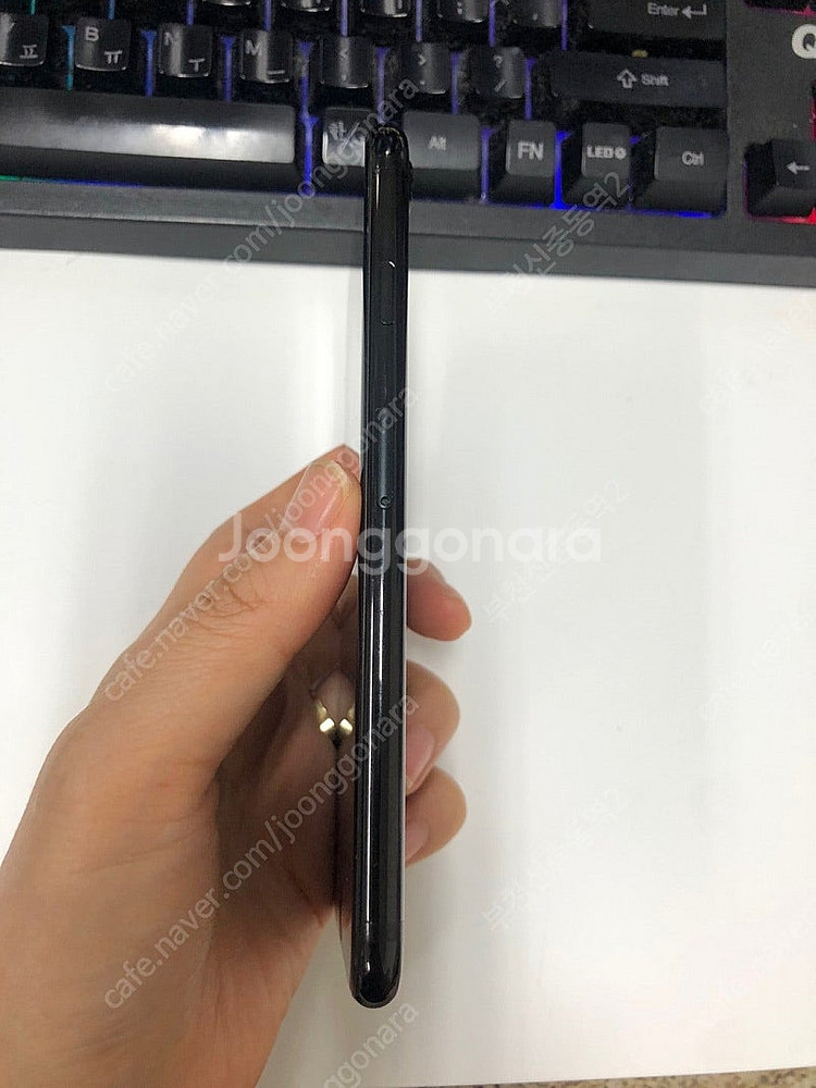 983210 아이폰7 제트블랙 외관깔끔 32GB 무잔상...--6