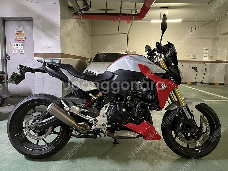 BMW 2021년식 F900R 판매합니다.--2