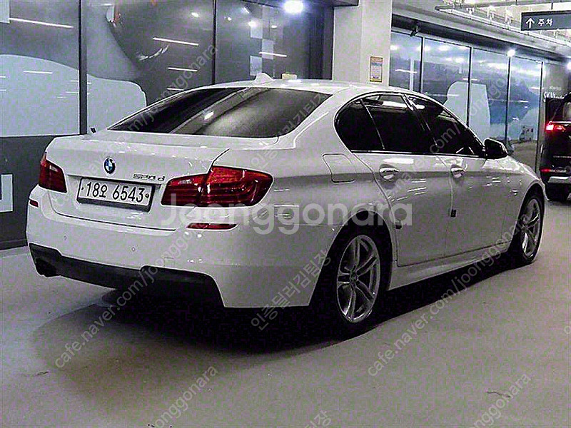 BMW 5시리즈 (F10) 520d M 에어로다이나믹 ...--3