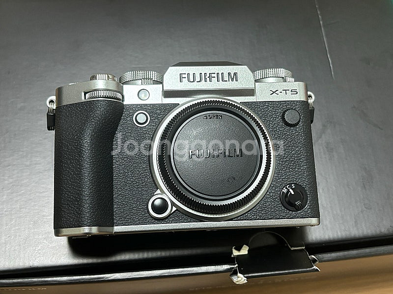 후지 x-t5 실버 카메라 판매 (가격 인하)--0