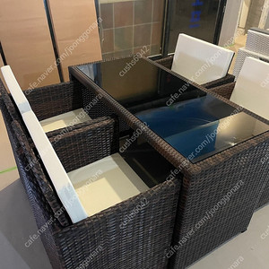 고퀄리티 야외용 라탄테이블 및 의자 세트 팝니다~