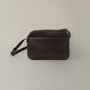 낫띵리튼 Lizard post mini bag (brown) 리자드 포스트 미니 백 브라운