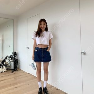 오버듀플레어 스커트 [24SS]90S MINI DENIM SKIRT 데님스커트 타낫대표님착용