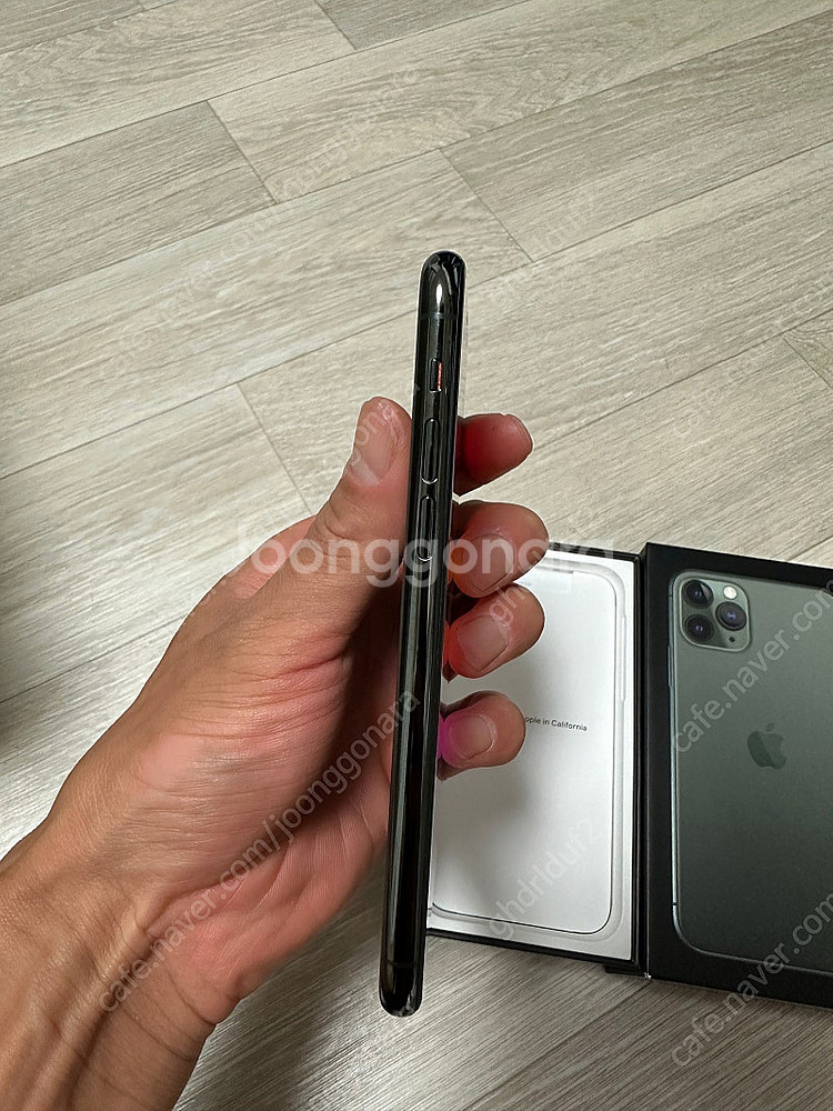 아이폰 11pro 256 미드나잇그린 24만--4