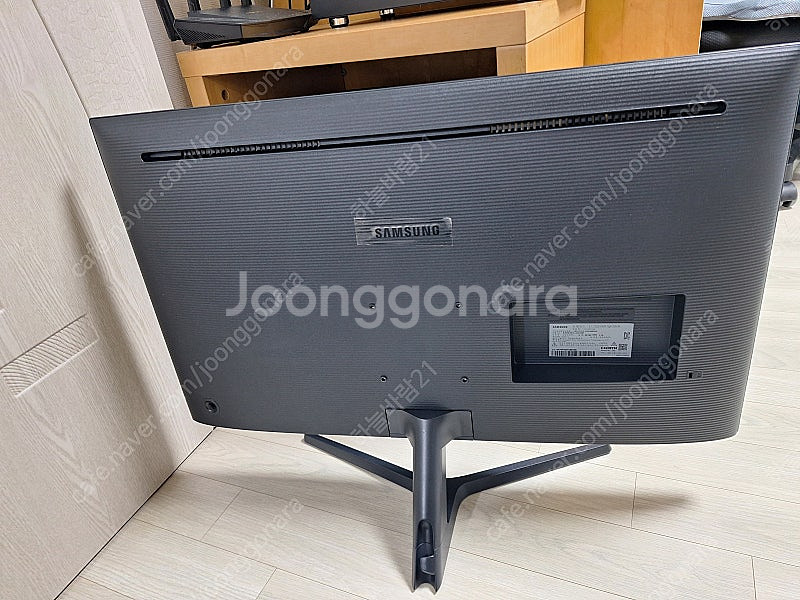 삼성 32인치 4K 모니터 U32J590--4