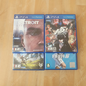 PS4 게임 4종류 일괄로 판매합니다.