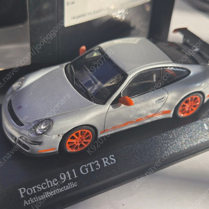 1:43 1/43 포르쉐 997 GT3 RS 다이캐스트 팝니다.