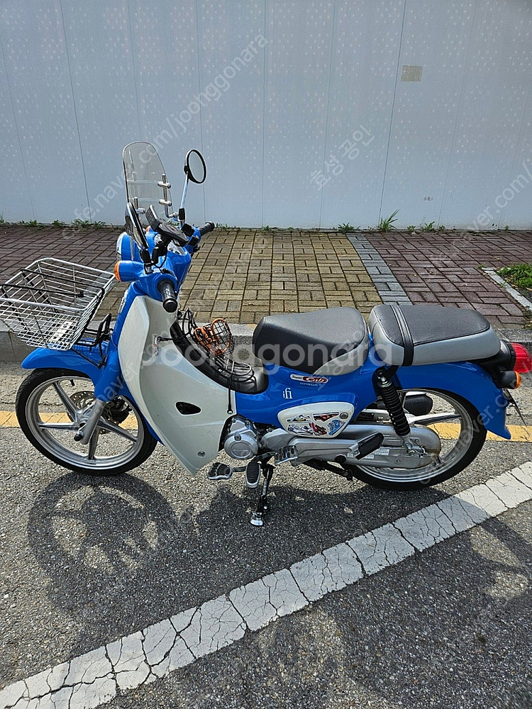 (팔아요) 혼다 슈퍼커브 파란색 22년식 1만1천키로(...--1