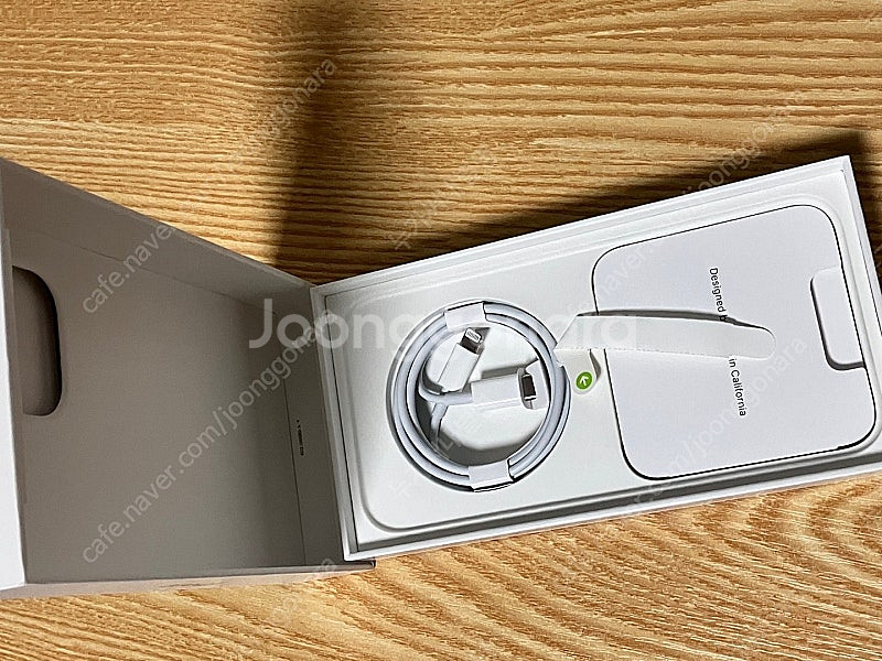 아이폰 14 프로맥스 256기가 실버 리퍼미사용폰 판매합니다.--2