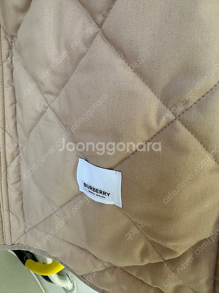 버버리 여성 체크퀼팅자켓 시착만해본상품--3