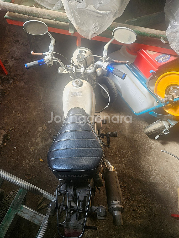 혼다 몽키 50씨씨 키로수 1100키로 230만원 판매...--1