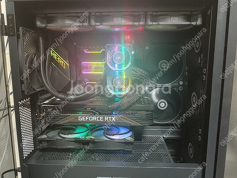 상태좋은 5800X 3D + CL14 3600 로얄엘리...--0