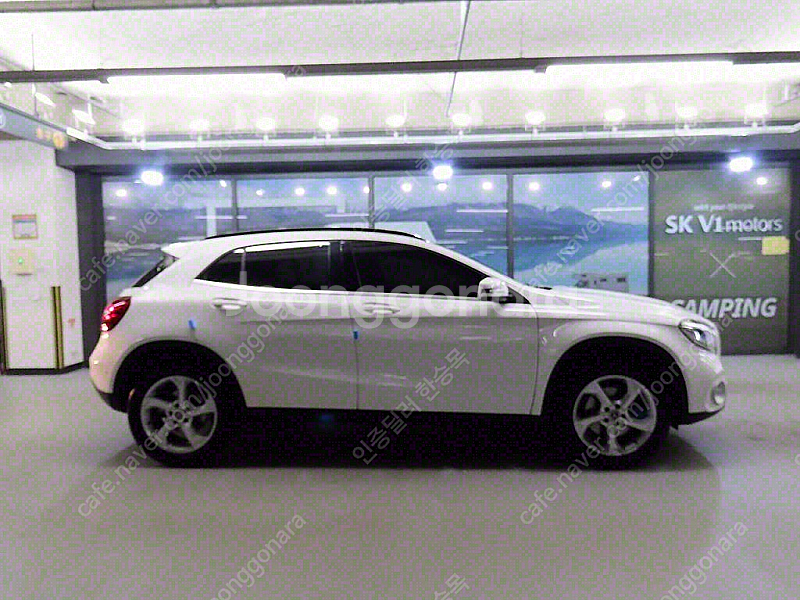 벤츠GLA클래스 X156 GLA220중고차 할부 리스 카드 저신용자 전액할부 가능합니다--2