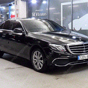 벤츠E-클래스 W213 E300 4MATIC 익스클루시브중고차 할부 리스 카드 저신용자 전액할부 가능합니다