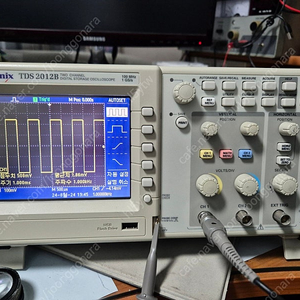 Tektronix TDS2012B 오실로스코프(100MHz Bandwidths 2 채널 버전)