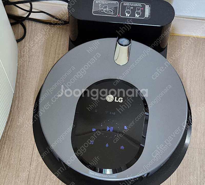 LG 코드제로 M9, R9 로봇청소기 두대 합쳐서 24...--0