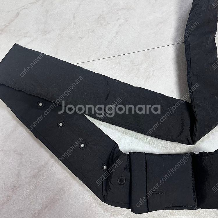 보테가베네타 카세트백 패딩 테크 벨트백--1