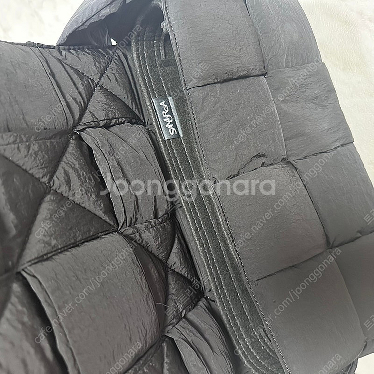 보테가베네타 카세트백 패딩 테크 벨트백--4