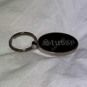 STUSSY O.E. BADGE KEYCHAIN 스투시 O.E. 배지 키체인