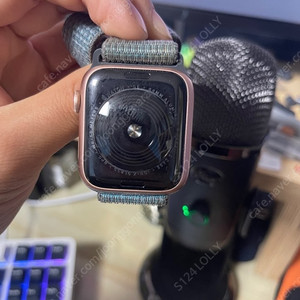 애플워치 se 44mm 스타라이트 판매합니다