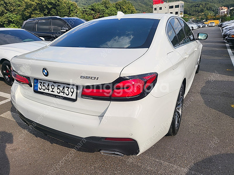 Bmw520i m스포츠 2021년10월등록 무사고--7