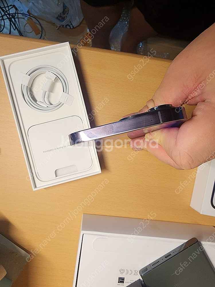 아이폰 14프로맥스 512기가 딥퍼플 판매합니다--5