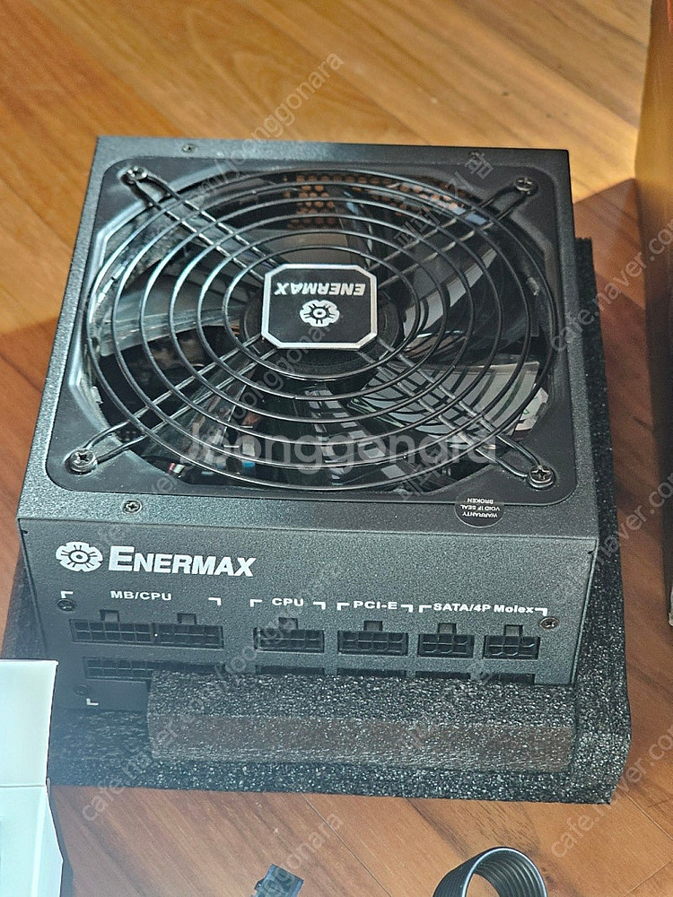 에너맥스 850w 파워 판매합니다.--1