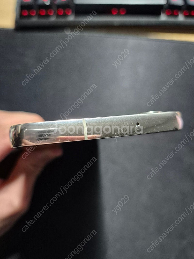 갤럭시 S23 516기가 크림 공기계--4