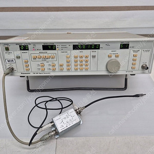 Panasonic FM/AM Signal Generator VP-8175A