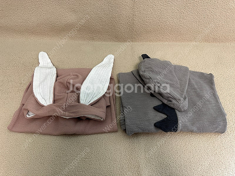 더랄라 토끼슈트, 티라노슈트 (S)--0