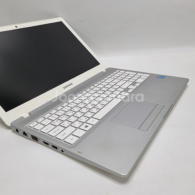 9삼성노트북 인텔Core 15형/큰화면/SSD/화이트--5