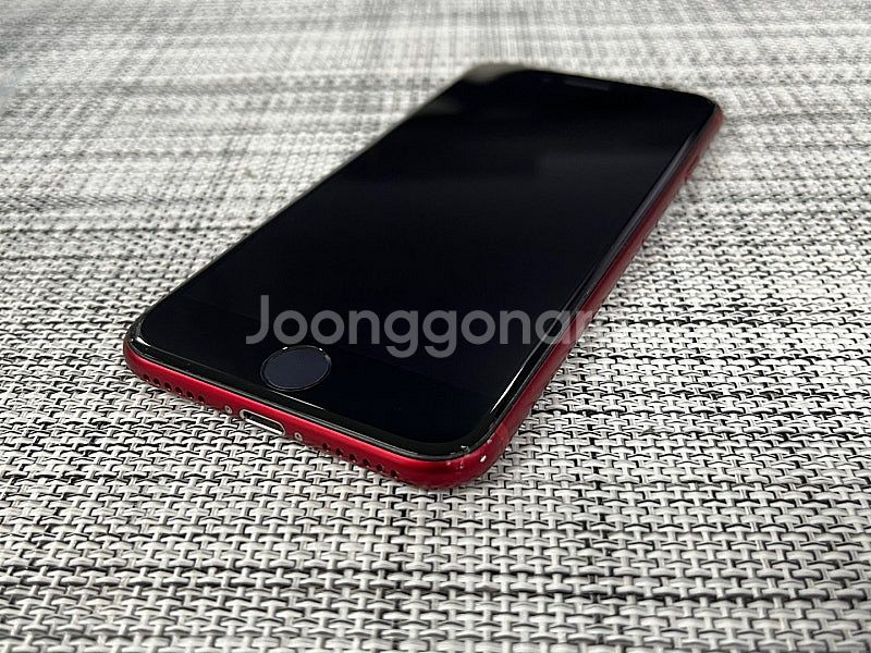 아이폰SE3 레드 64G 배터리 효율 100% 외관 깔...--9
