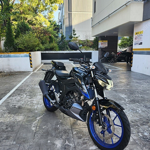 2023년 GSXS125 검/파 색상 컨디션 좋은바이크 판매합니다 동영상O