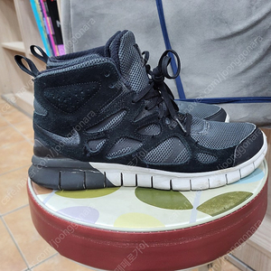 나이키프리런 미드 운동화260미리