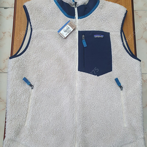 파타고니아 클래식 레트로 X 베스트 새제품 판매합니다.