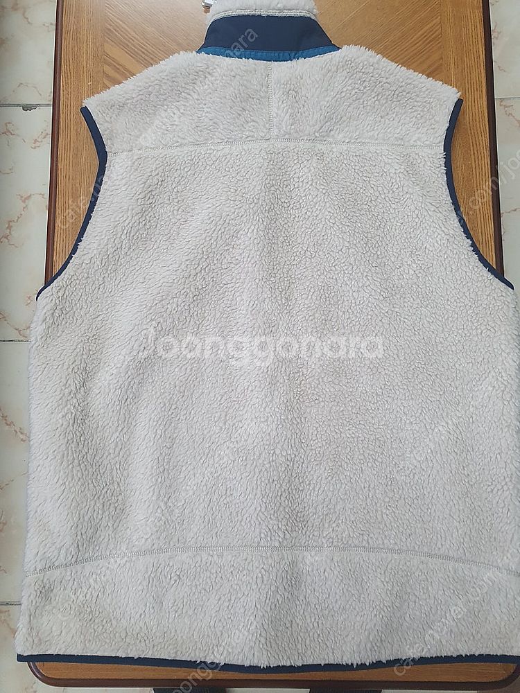 파타고니아 클래식 레트로 X 베스트 새제품 판매합니다.--1