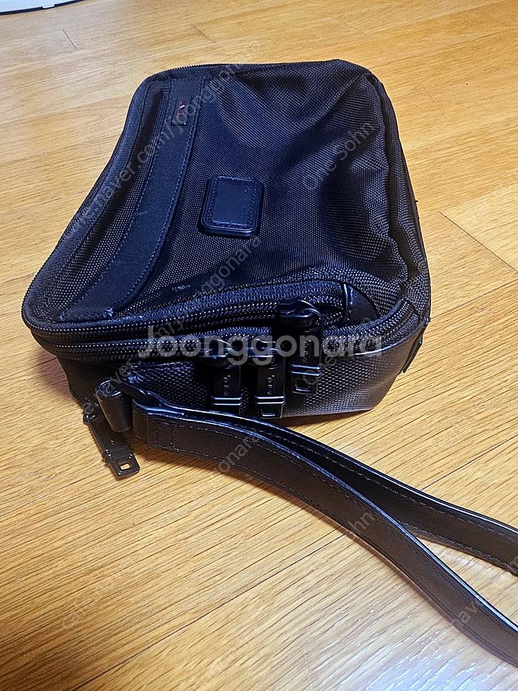 투미 (TUMI) 알파2 클러치 파우치 판매합니다.--6