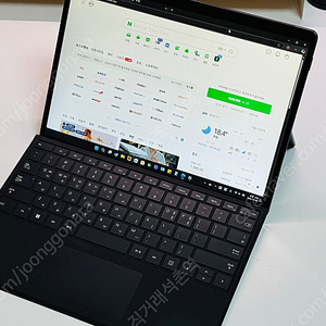 서피스 프로 8 (i5/8G/256G) + 타입커버 시그니처 + 서피스 슬림 펜 2