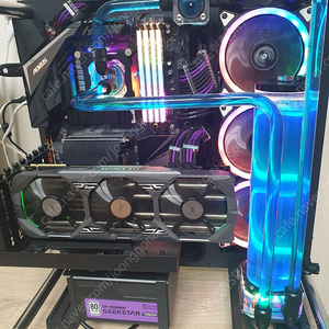 커스텀 수냉 인텔 i9 9900K 32G RTX2080 본체