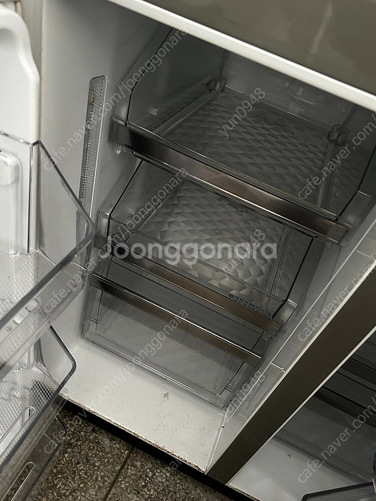포항 LG 4도어 얼음정수기 냉장고 팔아요(가격내림)--2