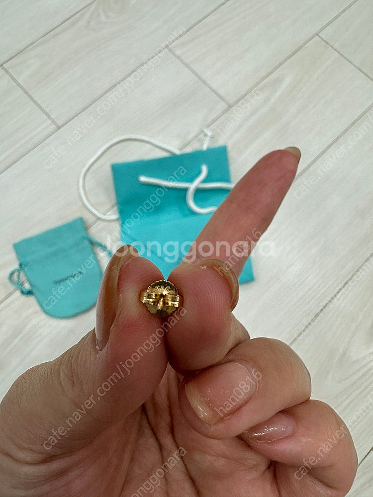 티파니 다이아 로즈골드 18k 귀걸이 (클러치 한쪽 분...--4