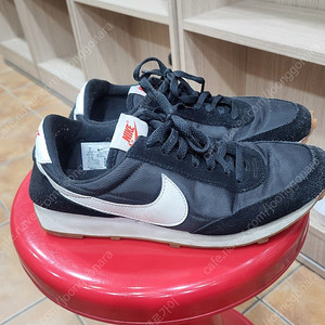 나이키 데이브레이크 운동화260미리