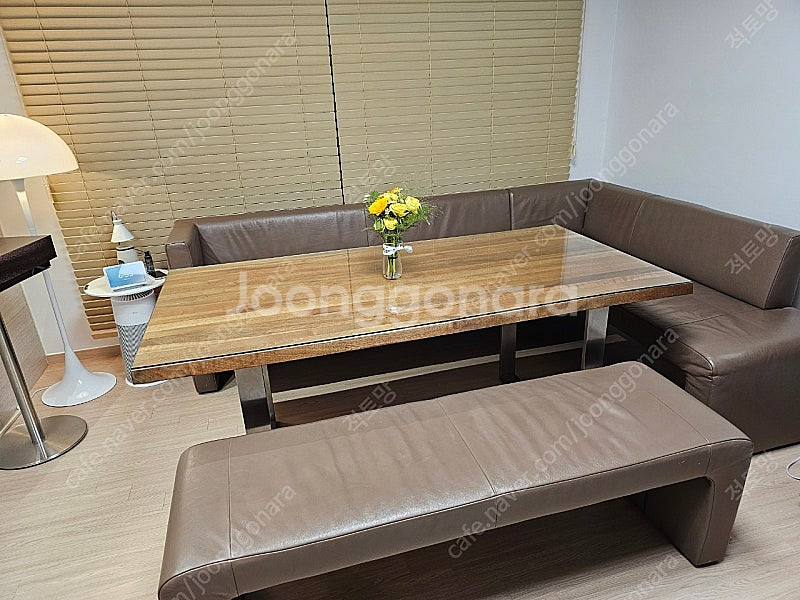 한샘도무스디자인 테이블 쇼파 코이노 식탁--0