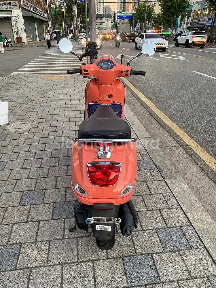 베스파 vespa lx 125 핑크 코랄 스쿠터 판매--2