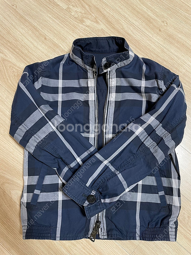 버버리 리버시블 자켓 팝니다--1