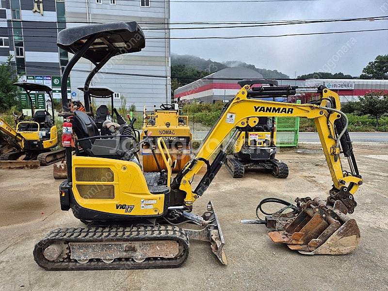얀마 017 미니굴삭기 18년식 판매--6