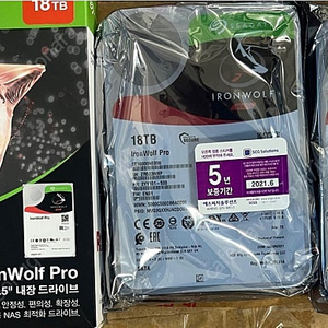 씨게이트 IronWolf Pro 18TB/16TB NAS 미개봉