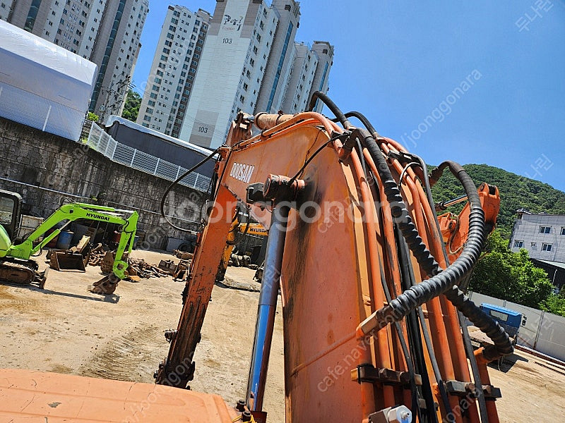 대우 두산 SL210W 2003년식 중고굴삭기 08 타...--8
